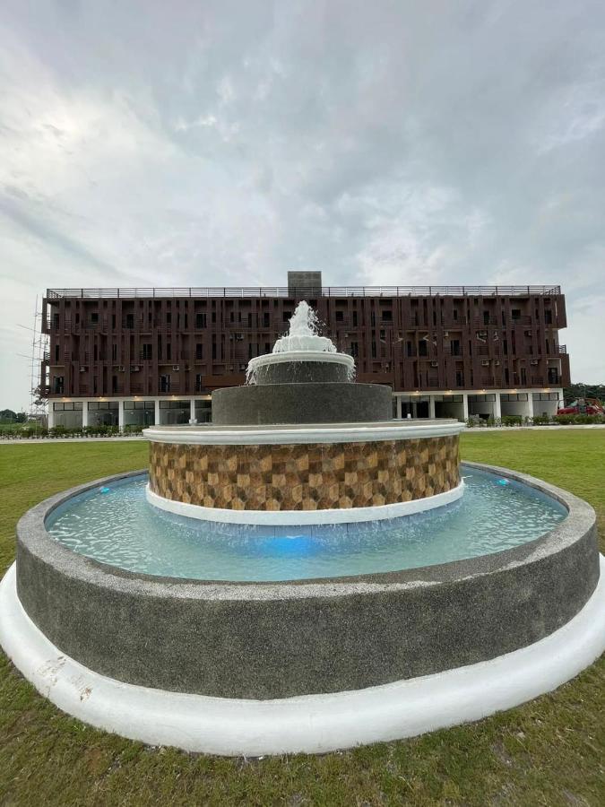 Acro Residences Guiguinto Buitenkant foto