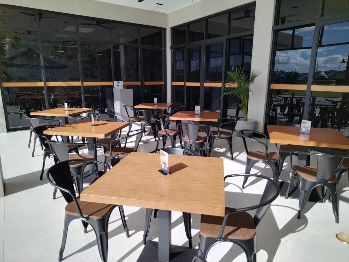 Acro Residences Guiguinto Buitenkant foto