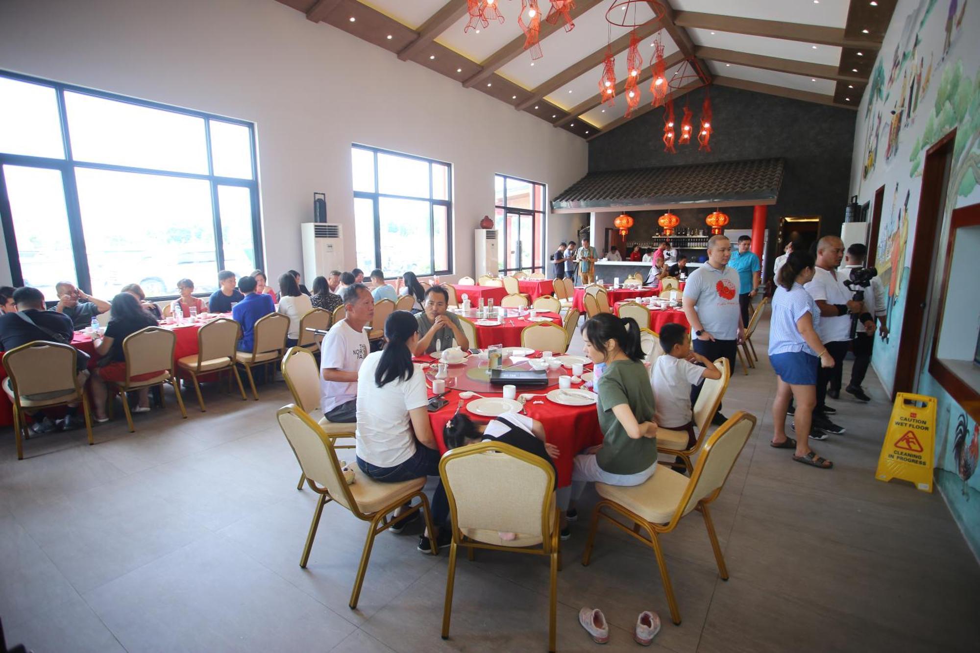 Acro Residences Guiguinto Buitenkant foto